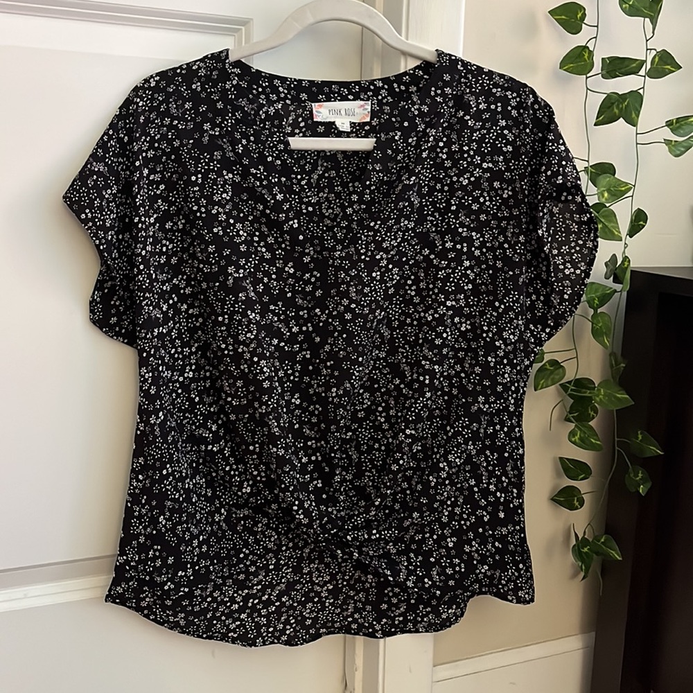 NWOT Pink Rose Floral Tie Knot Tunic